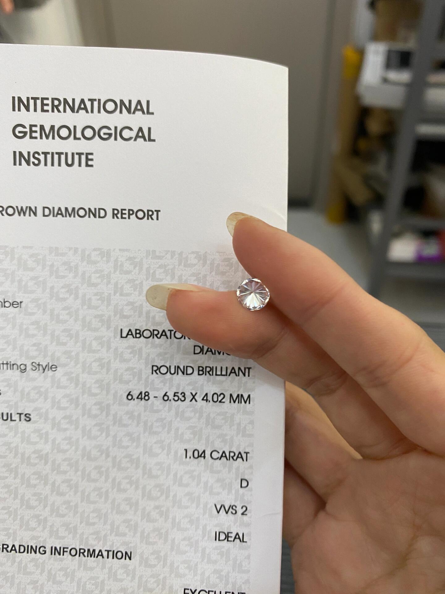 1.04 ct Round D / VVS2 Ideal Lab-Grown Diamond