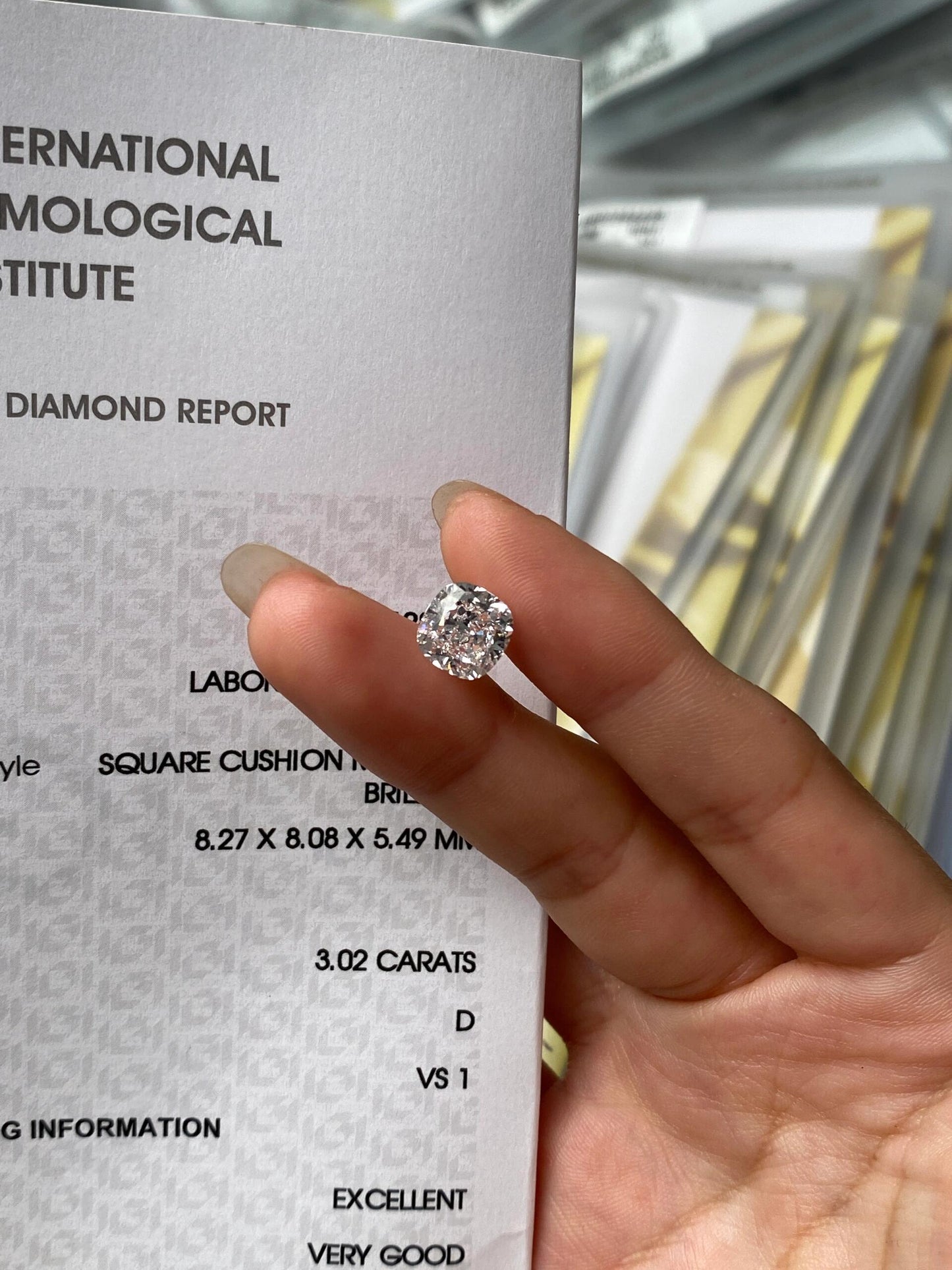 3.02 ct Cushion Cut D / VS1 VG & EX Lab-Grown Diamond just 1415 usd