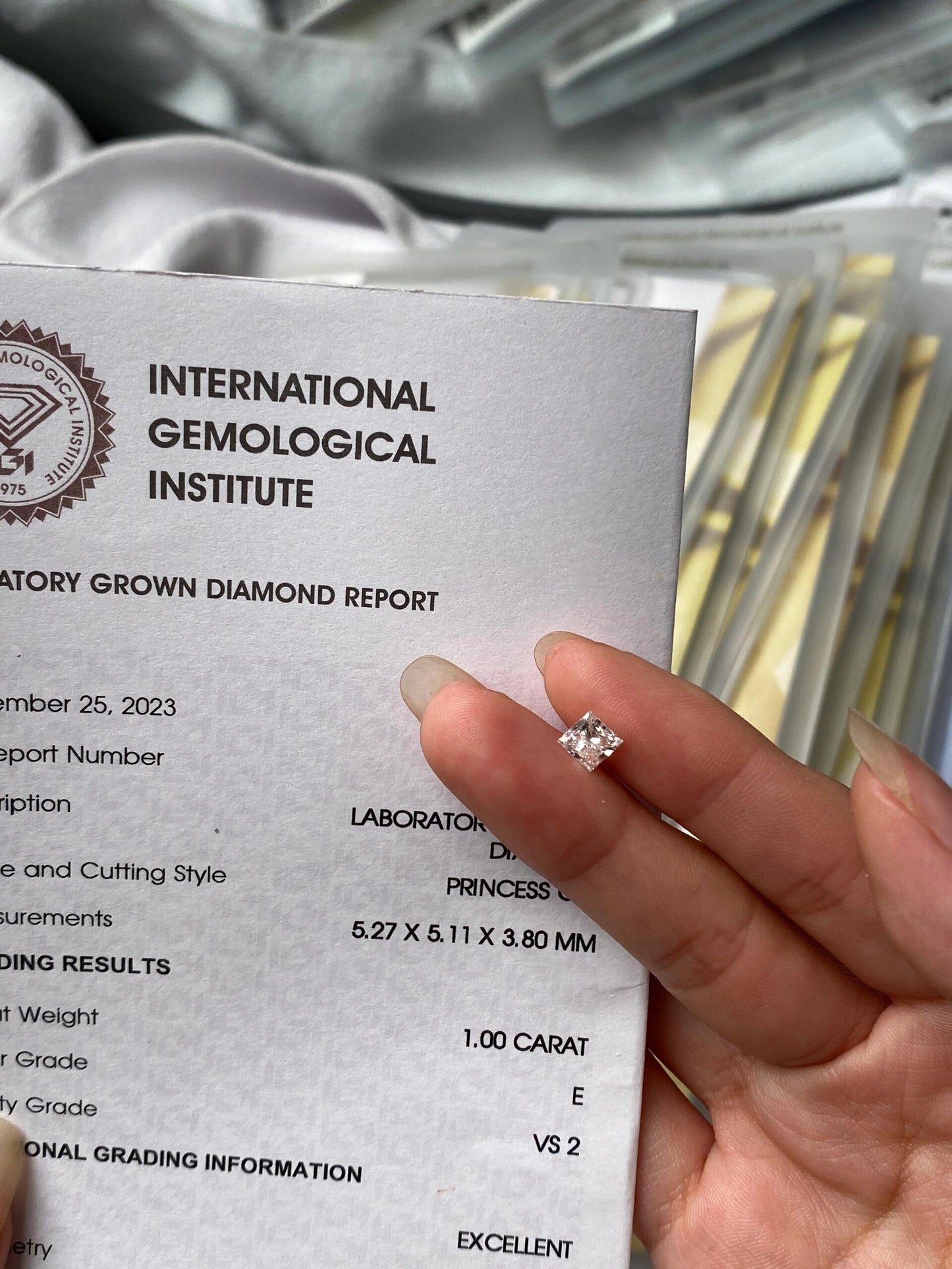 3.02 ct D / VS1 VG & EX Lab-Grown Diamond just 1415 usd