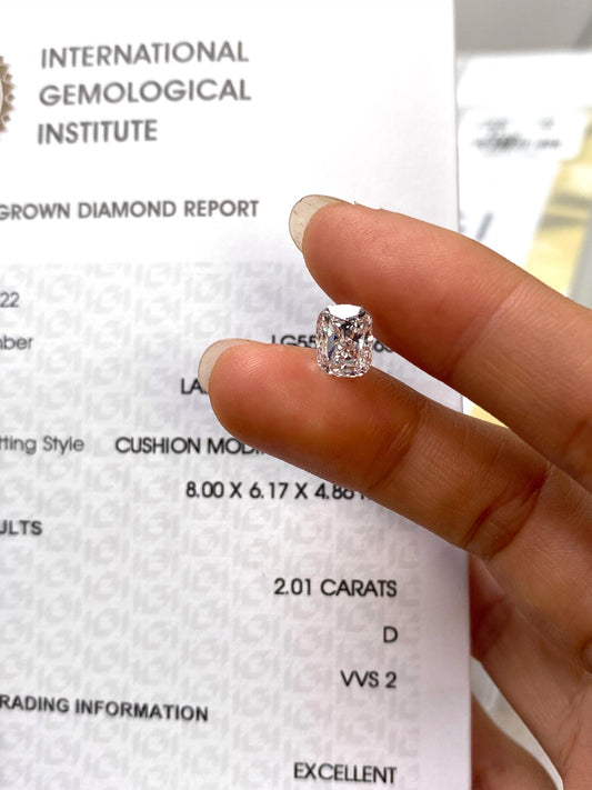 2.01 ct Cushion Cut D / VVS2 Lab-Grown Diamond just 1000 usd