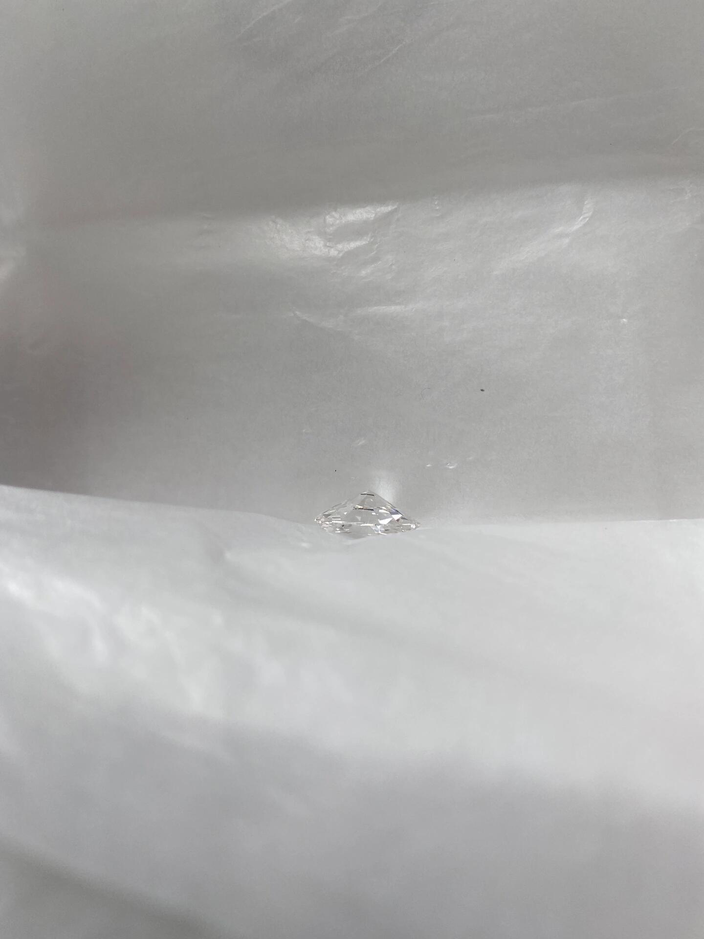 3.10 ct Oval E / VS1 2EX Lab-Grown Diamond just 2575 usd