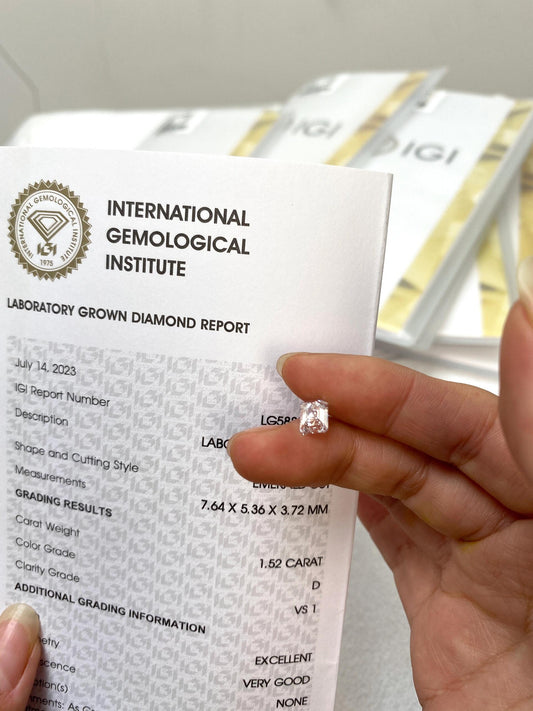 1.52 ct Emerald Cut D / VS1 EX & VG Lab-Grown Diamond