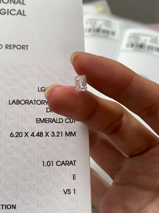 1.01 ct E / VS1 Lab-Grown Diamond