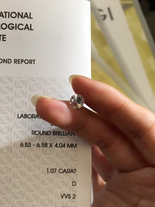 1.07 ct D / VVS2 Lab-Grown Diamond